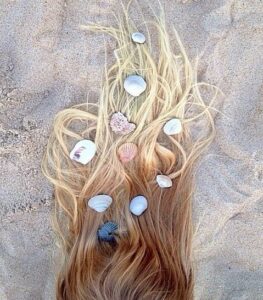 Beach shells on hair